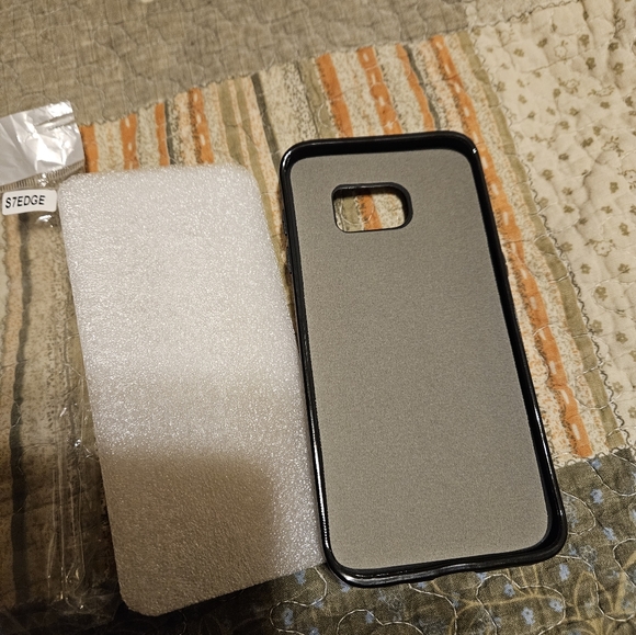 Samsung Galaxy s7 edge phone caseColor is PurplePlease go to my page and see - Picture 5 of 12